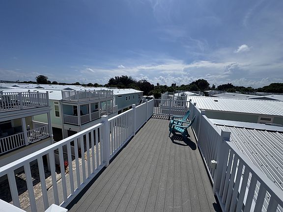 5th image of 397 NE Cabana Way