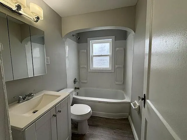 751 E Mithoff St — Photo 8