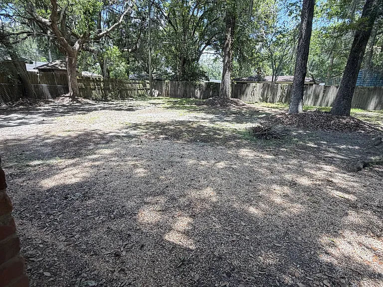 520 Mimosa Pl — Photo 19