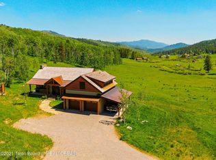 7600 S Pineglen Dr, Jackson, WY 83001