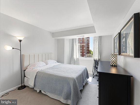 4th image of 3800 Fairfax Dr APT 314