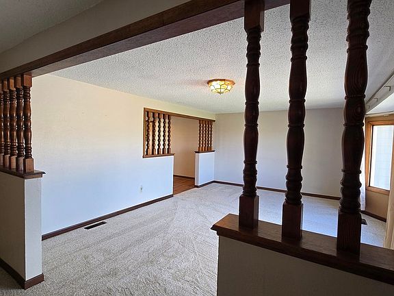 3rd image of 13700 Sunny Knolls Ln