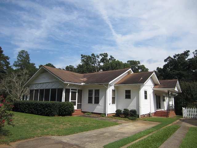 1st image of 409 Highland Ave