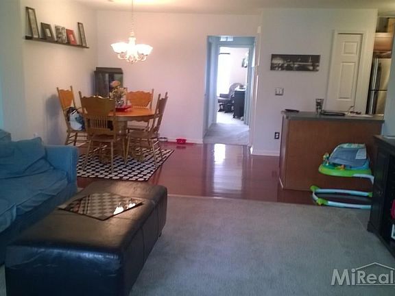 5th image of 53085 Providence Dr