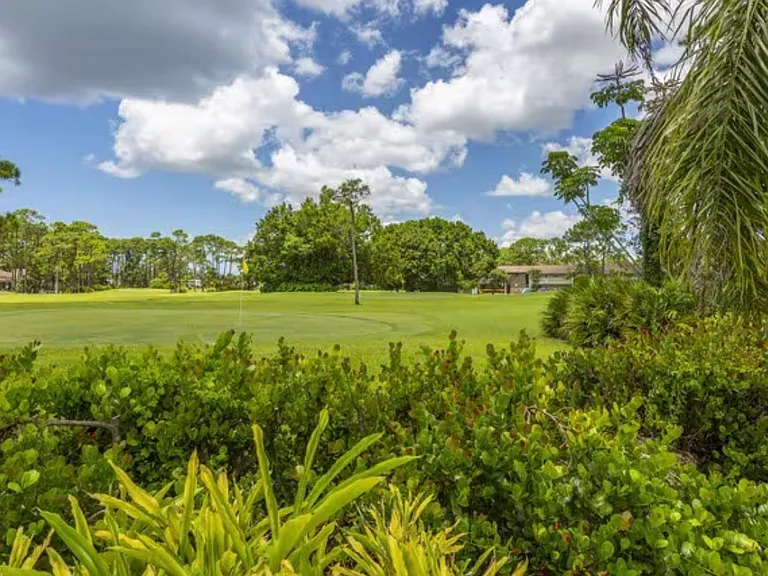 Estero Woods Village — Photo 4