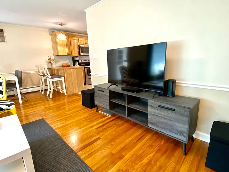 12 Glenwood Ave — Photo 9