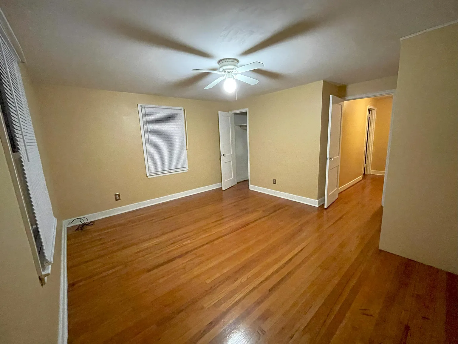 2 bed, 900 sqft, $925 — Photo 3