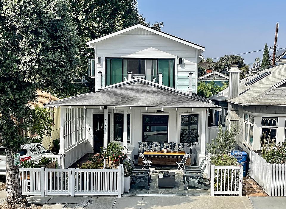 1st image of 133 Hart Ave
