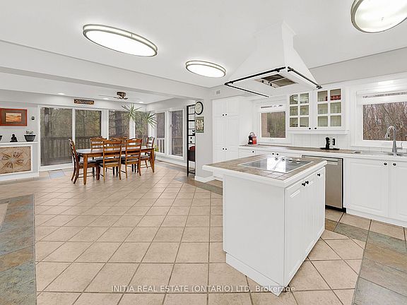 4th image of 16030 Humber Station Rd