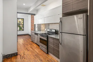 Rented by Rennit Inc.