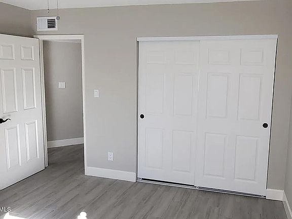 4th image of 1622 E CAMPBELL Avenue #Y