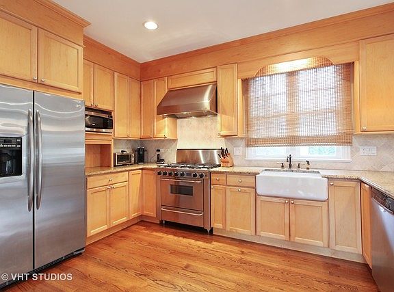 4th image of 1333 Sunnyside Ave