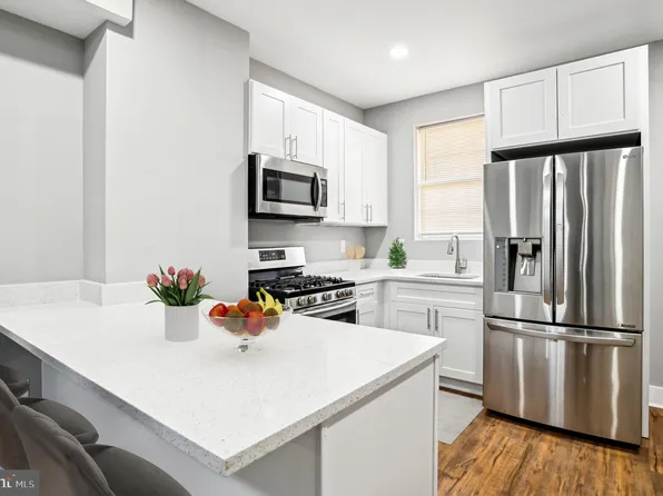 528 N Ellwood Ave, Baltimore, MD 21205