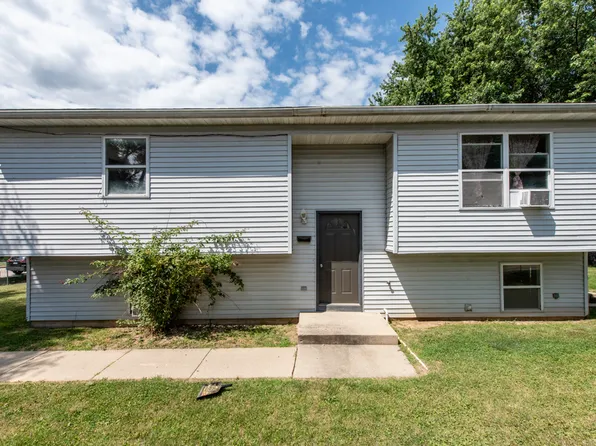929 Adams St, Waukegan, IL 60085