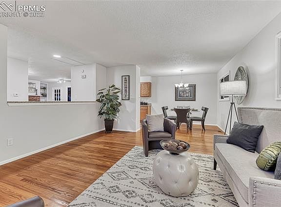 5th image of 1411 Martin Dr