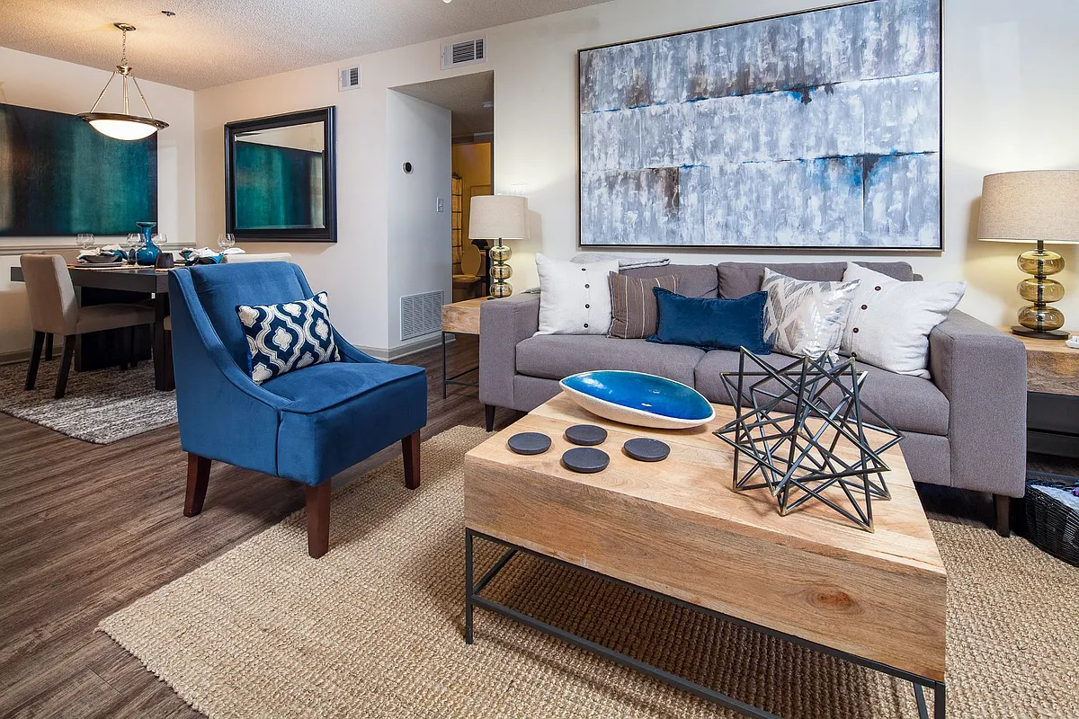 Building Photo - The Pointe at Lenox Park
