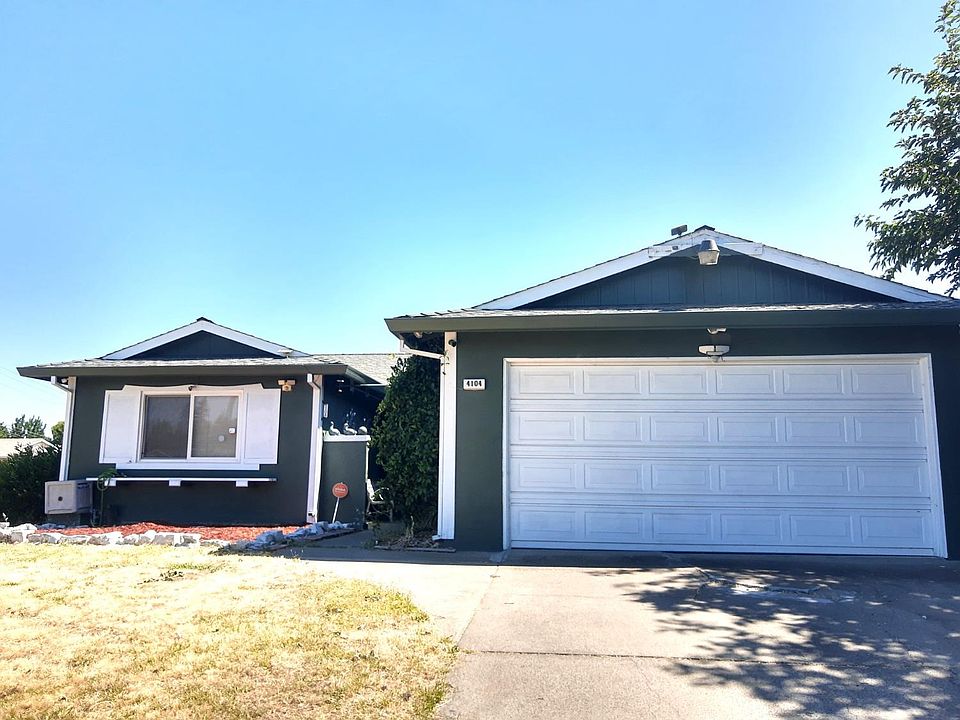 1st image of 4104 Bainbridge Dr