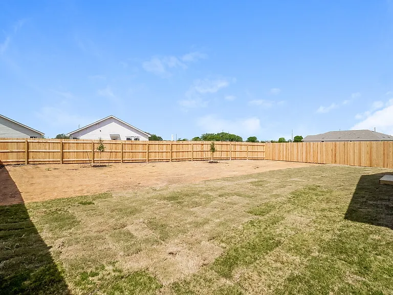 1221 White Willow — Photo 14