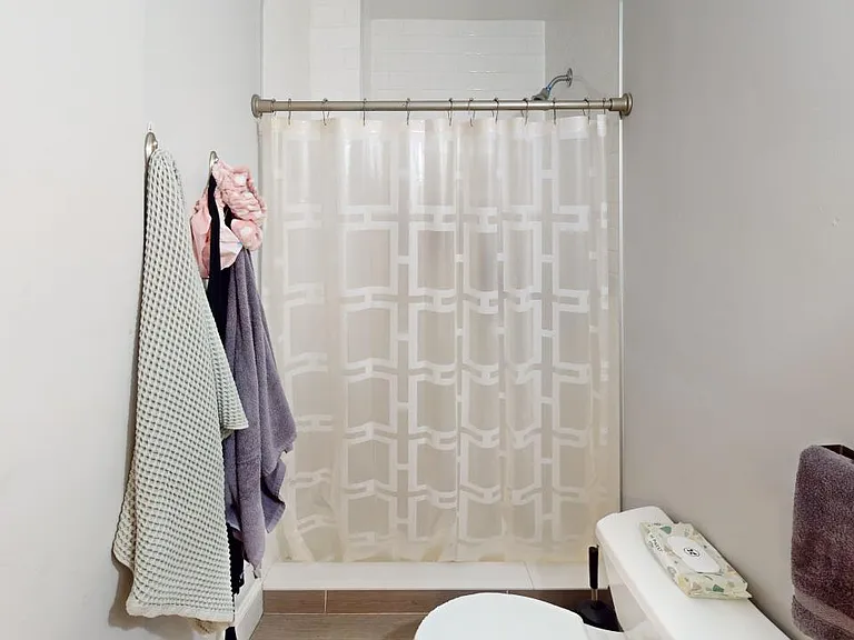 224 Lexington St #2 — Photo 14
