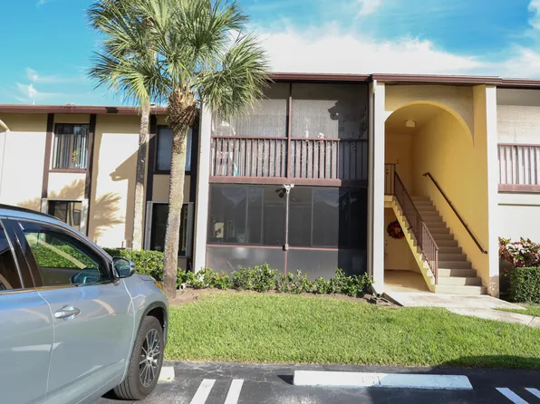 824 Sky Pine Way #C1, Greenacres, FL 33415