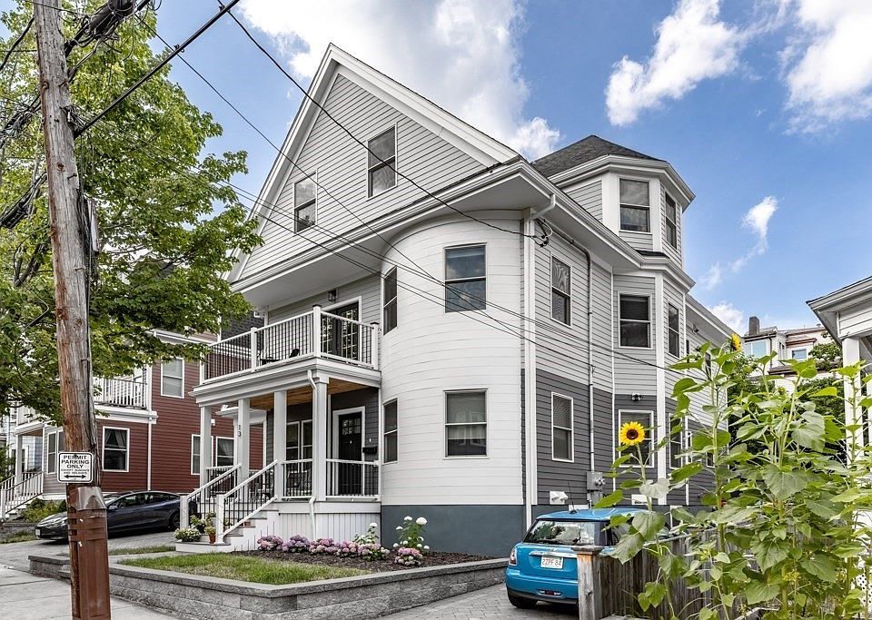 1st image of 13 Grand View Ave #2