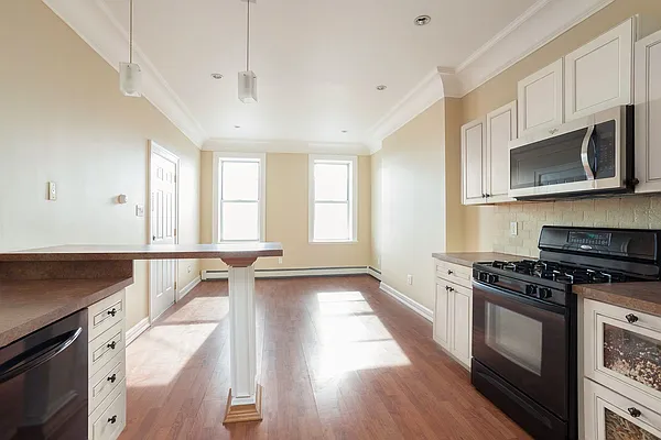 Rented by Stribling | media 23