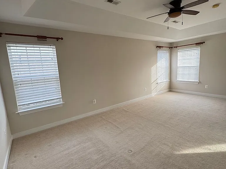 33176 Denton St — Photo 8
