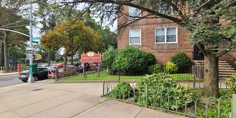 Sold by WRL Realty, LLC | media 27