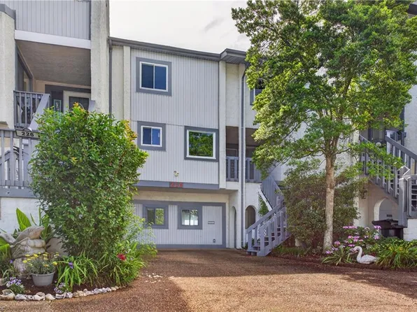224 N 1st St, Hampton, VA 23664