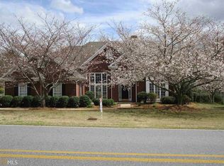 6304 Chestnut Hill Rd, Flowery Branch, GA 30542
