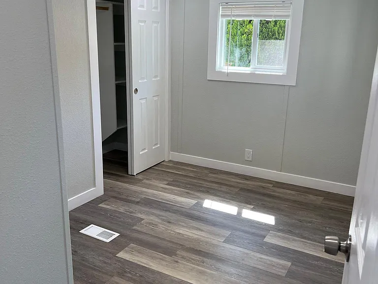 10218 Utahna Rd — Photo 9