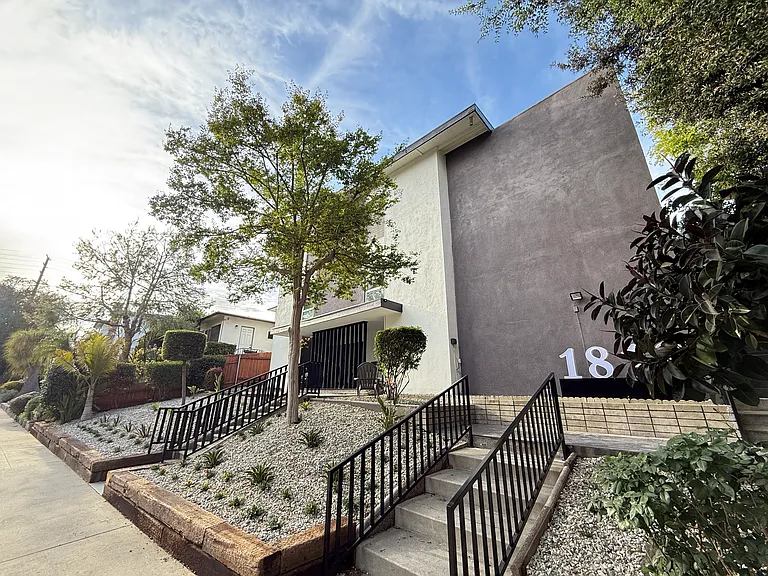 1818 Hardison Pl #1 — Photo 9