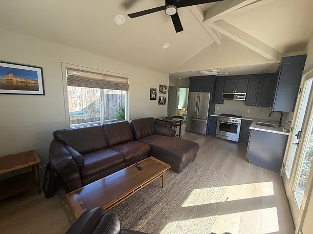 1 bed, 510 sqft, $2,500 — Photo 3