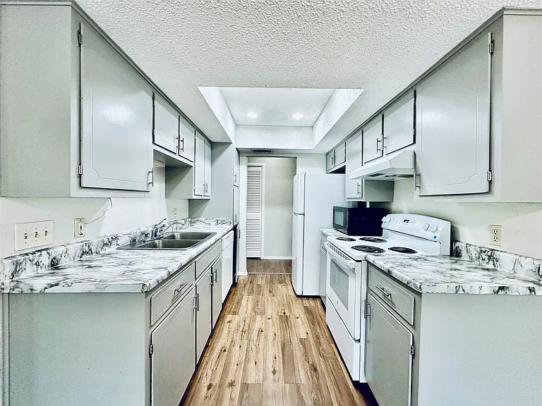 1504 Sagebrush Dr — Photo 9