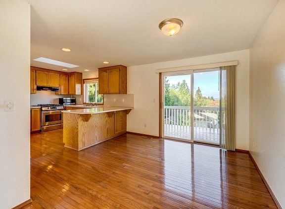 4th image of 7408 57th St NE