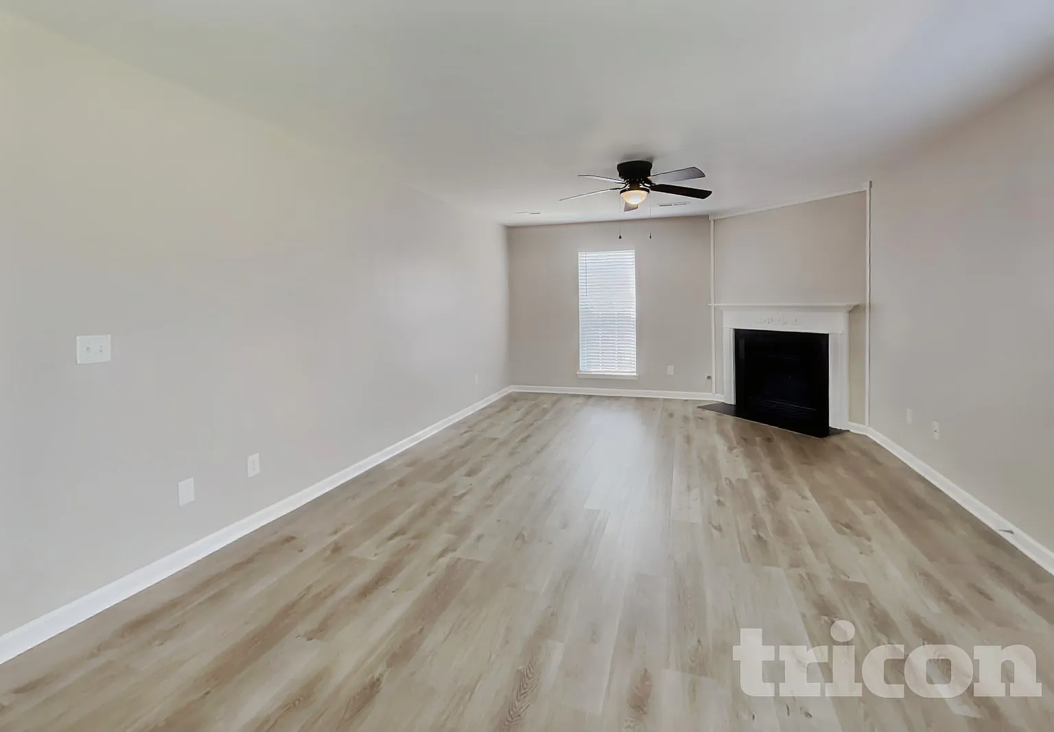 1402 Weston Lane Spring Hill TN — Photo 2