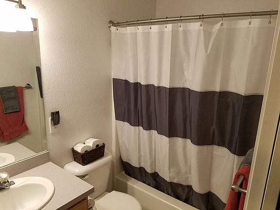 Main Bathroom #1