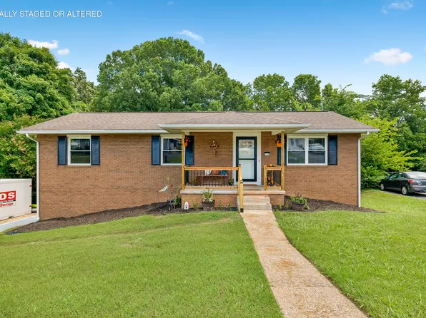 145 Greens Lake Cir, Rossville, GA 30741