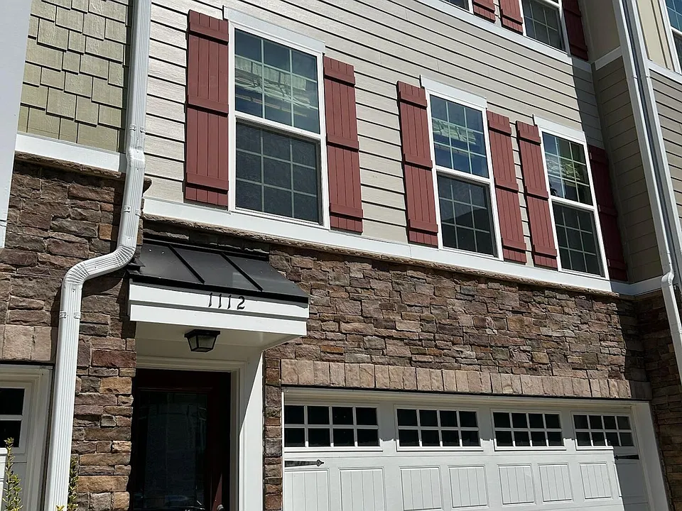 1112 Boxcar Way