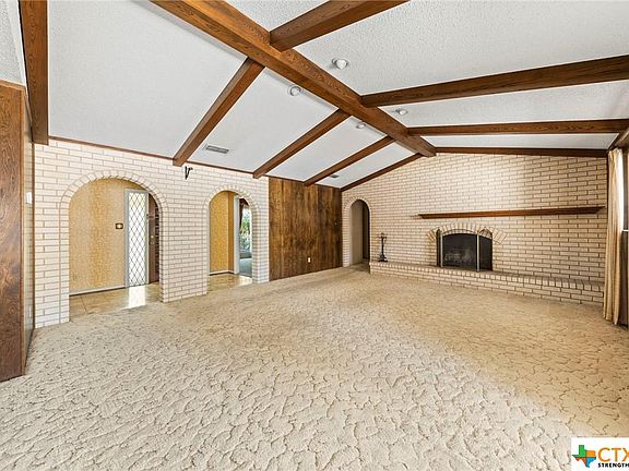 4th image of 515 White Oak Ln