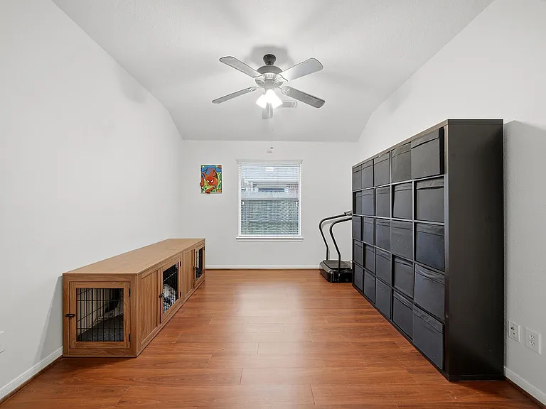 321 Preston Ln — Photo 20