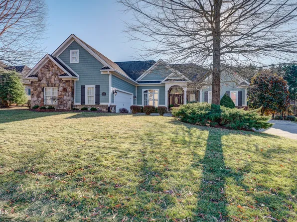 2160 Highland Falls Ct, Johnson City, TN 37615