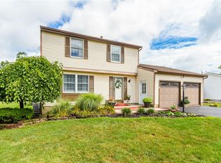 228 N Creek Xing, Rochester, NY 14612