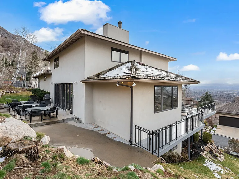 4887 S Mountain Ln — Photo 10