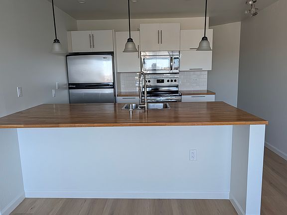 2nd image of 4150 Cesar Chavez St APT 5