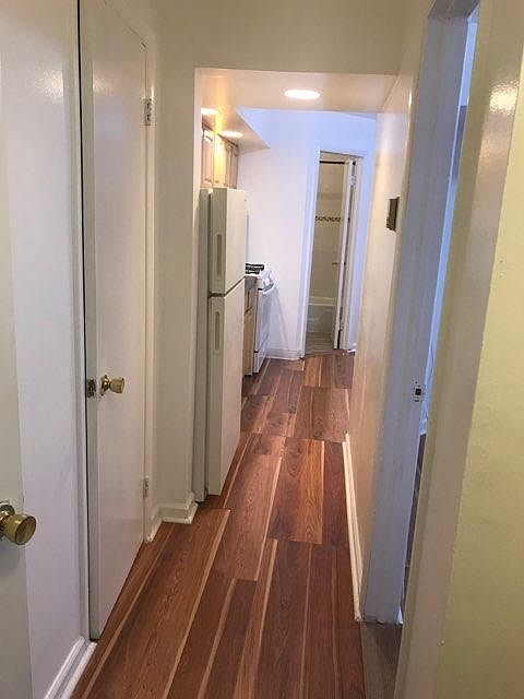 2nd image of 290 Hawthorne Ave