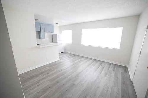 1315 Ocean Park Blvd #5 Photo 1