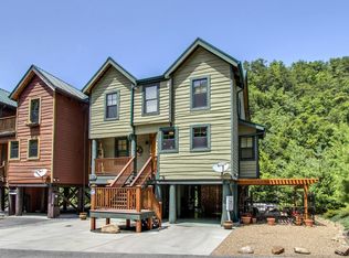 1657 Cherohala Skyway, Tellico Plains, TN 37385