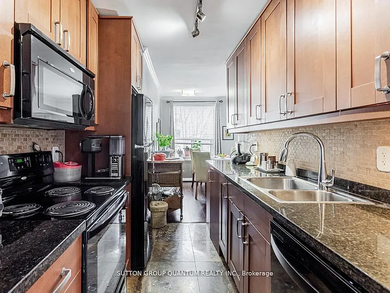 2550 Bathurst St #218 — Photo 8