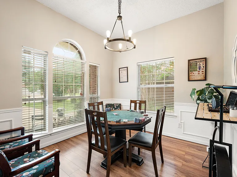 4143 Norway Ln — Photo 25